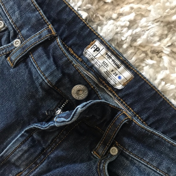 NWOT Free People Mid Rise Ankle Jean - Picture 7 of 7